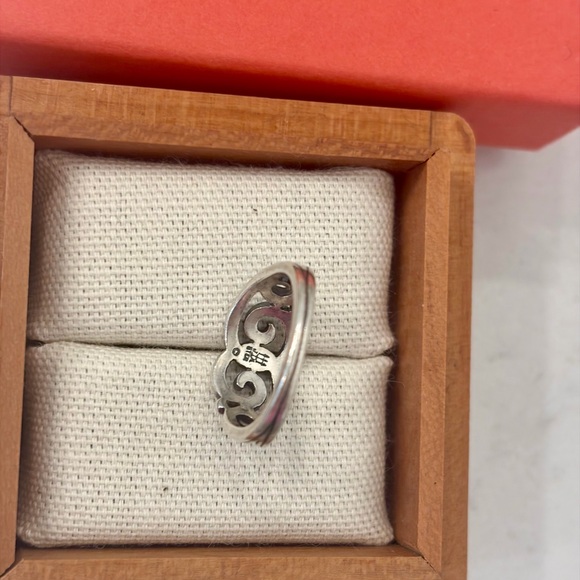 Retired James Avery Sterling Silver Ring - Picture 2 of 2